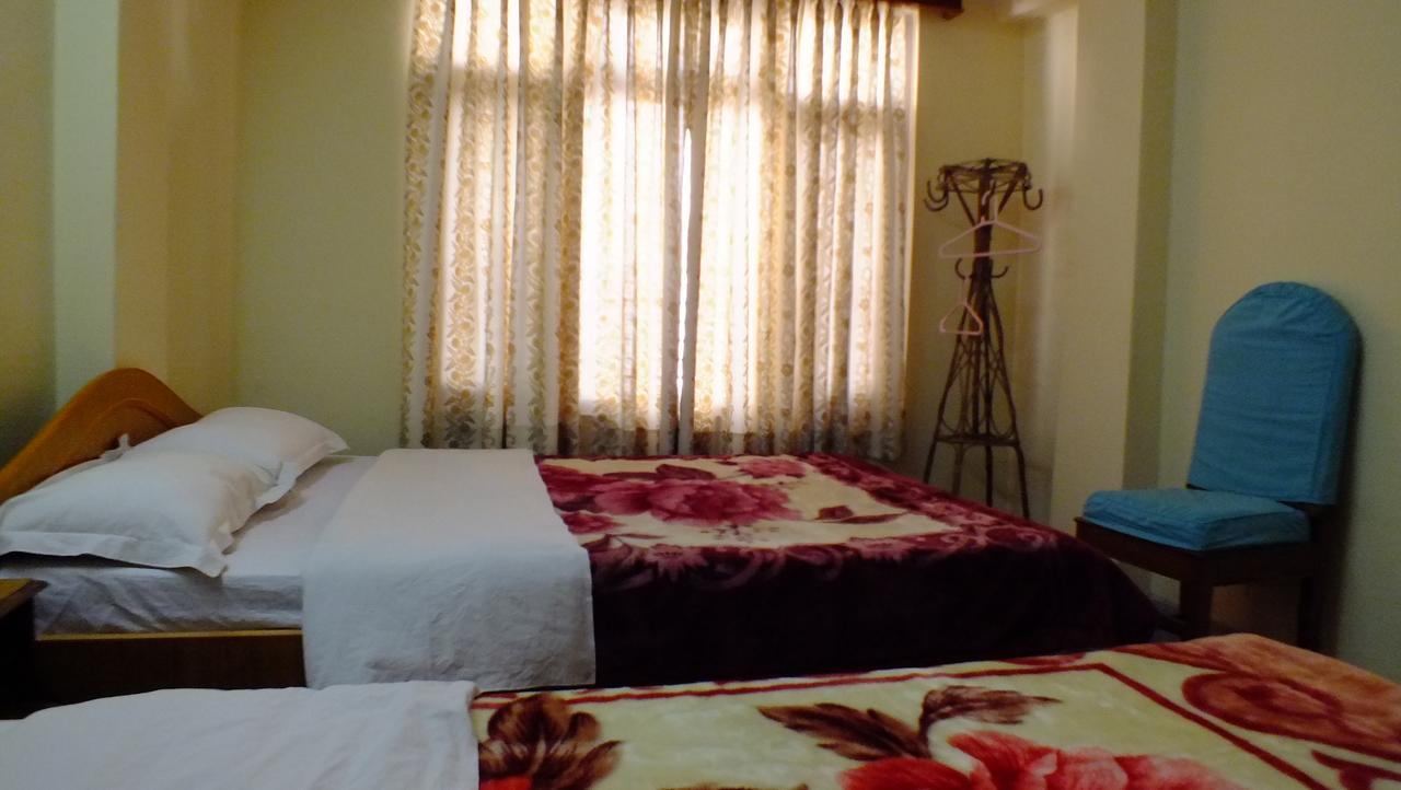 Hotel Dolphin กาฐมาณฑุ ภายนอก รูปภาพ
