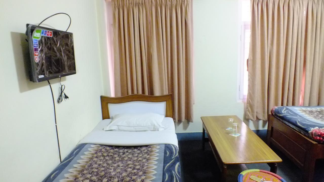 Hotel Dolphin กาฐมาณฑุ ภายนอก รูปภาพ