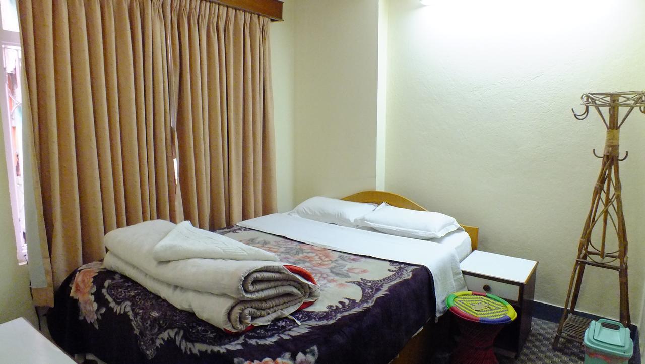 Hotel Dolphin กาฐมาณฑุ ภายนอก รูปภาพ