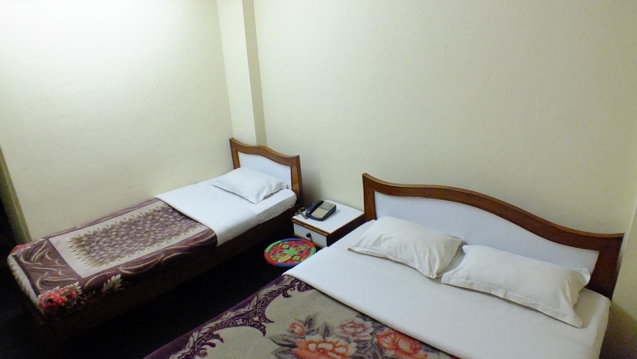 Hotel Dolphin กาฐมาณฑุ ภายนอก รูปภาพ